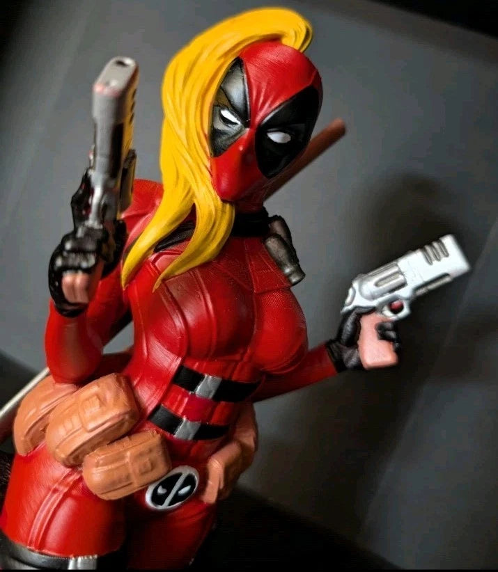 Lady Deadpool Bust