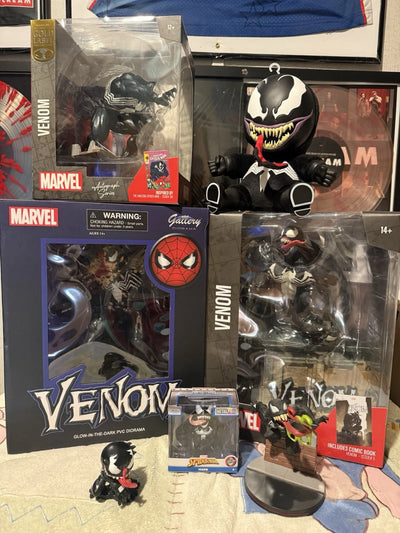 Venom Statue