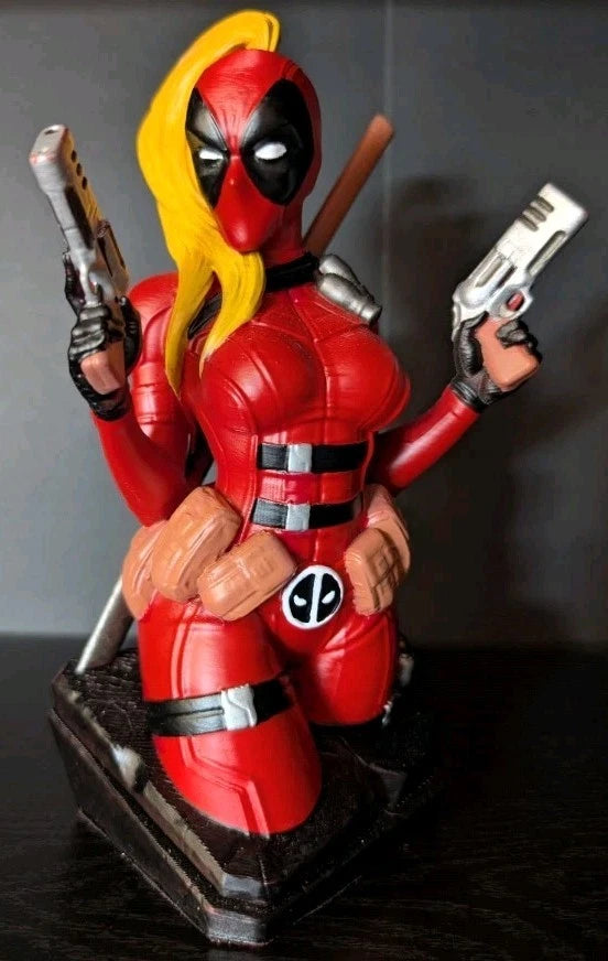 Lady Deadpool Bust